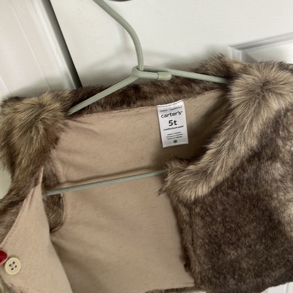 NWT, 5T, Carters Fur Vest - Picture 2 of 5